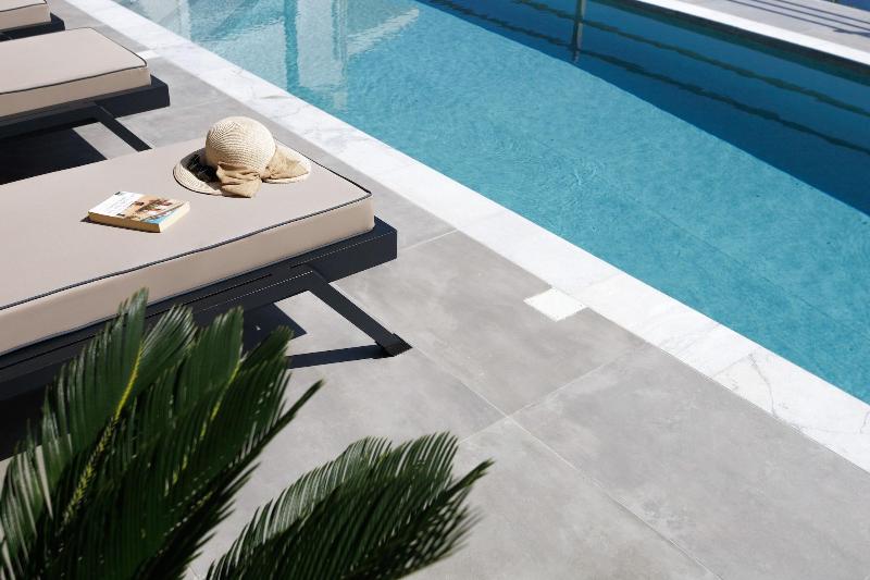 Blue Horizon Suites image