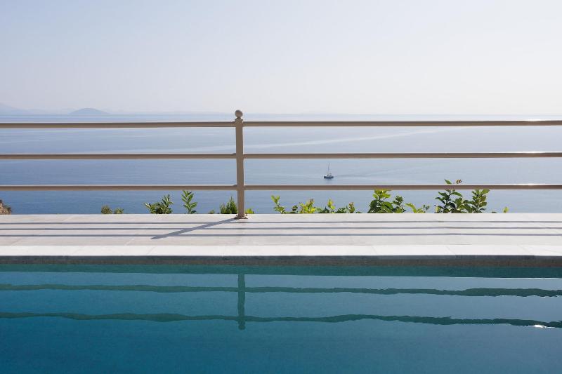 Blue Horizon Suites image