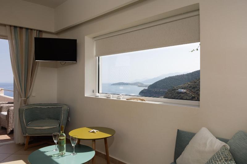 Blue Horizon Suites image