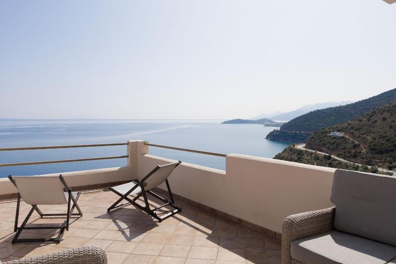 Blue Horizon Suites image