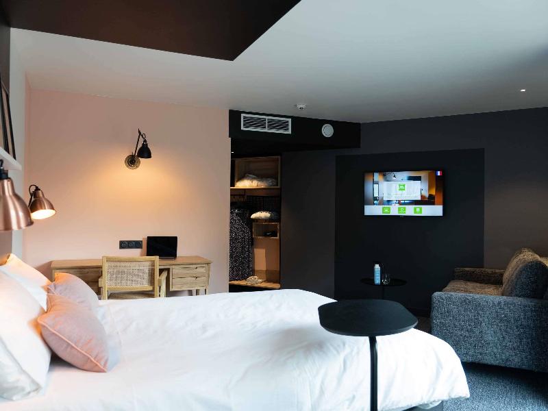 Ibis Styles Dreux Centre Gare image