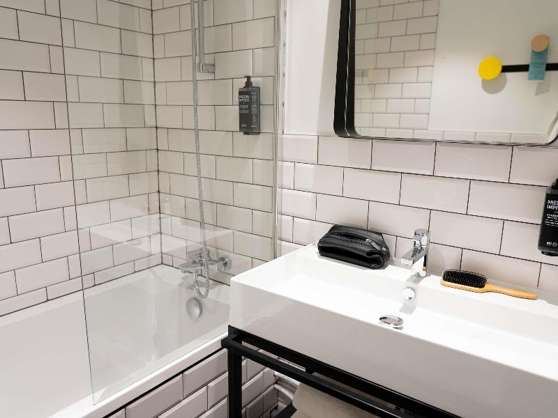 Ibis Styles Dreux Centre Gare image
