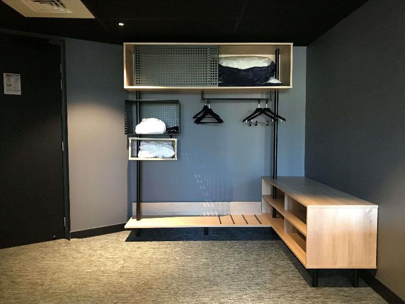 Ibis Styles Dreux Centre Gare image