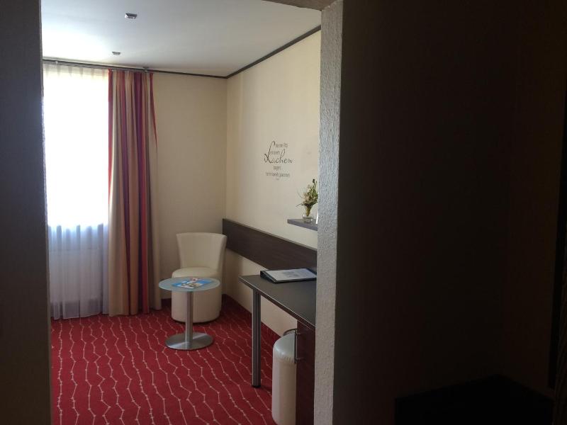 Hotel Zum Rosengarten image