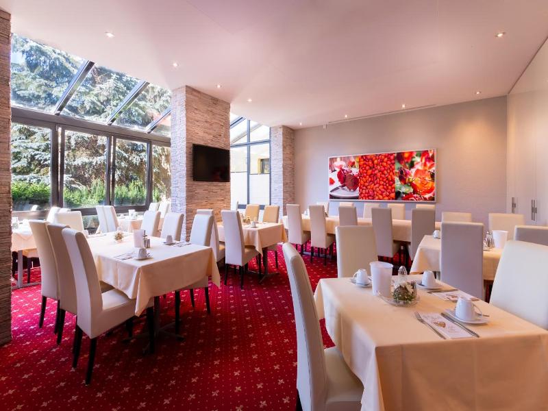 Hotel Zum Rosengarten image