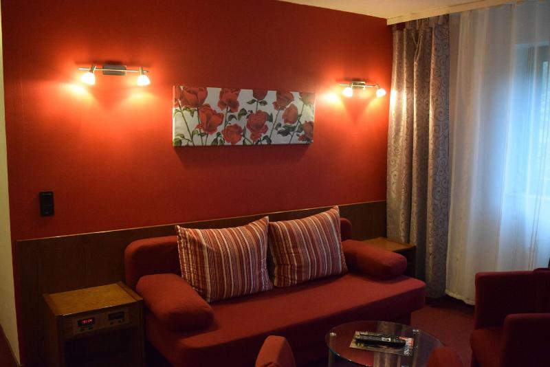 Hotel Zum Rosengarten image