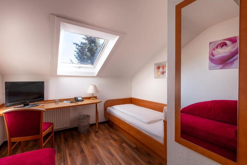 Hotel Zum Rosengarten image