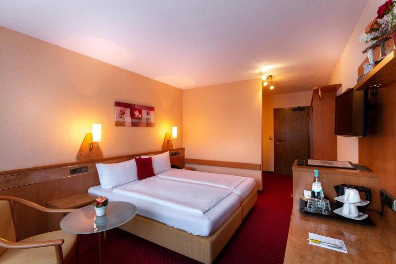Hotel Zum Rosengarten image