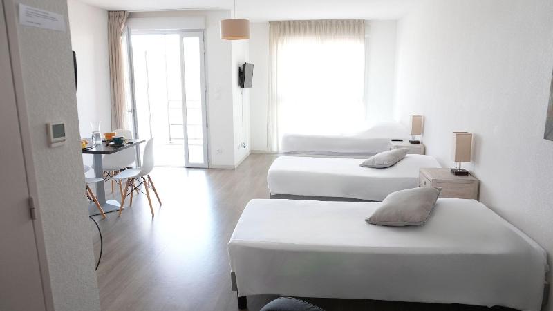 Zenao Appart Hotel Yzeure image