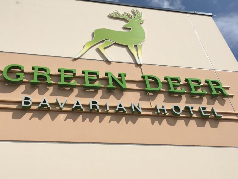 Green Deer Bavarian image