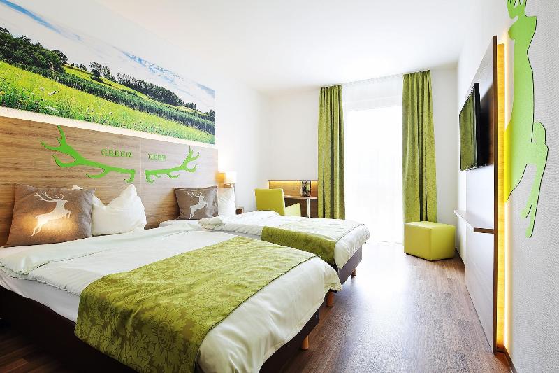 Green Deer Bavarian image