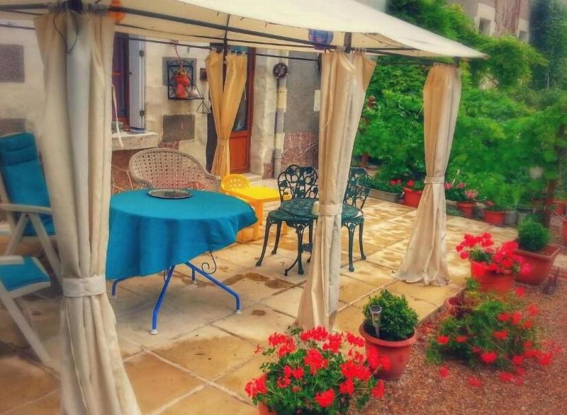 La Cla Des Jardins image