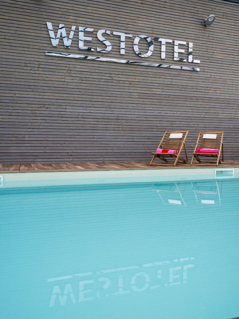 Westotel Pornic image