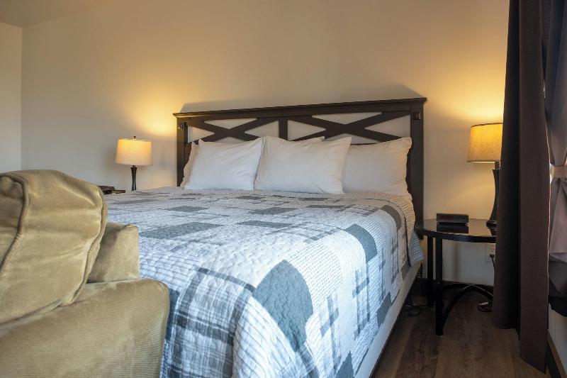 Heron S Nest Cottages image