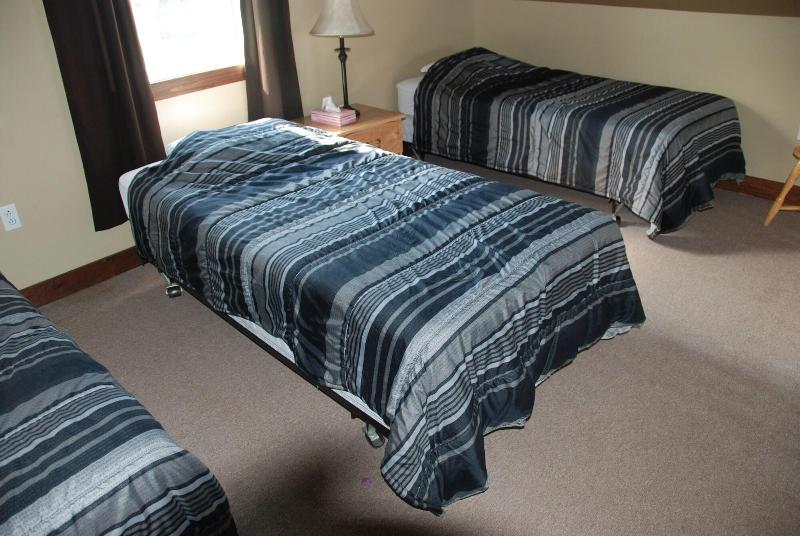 Heron S Nest Cottages image