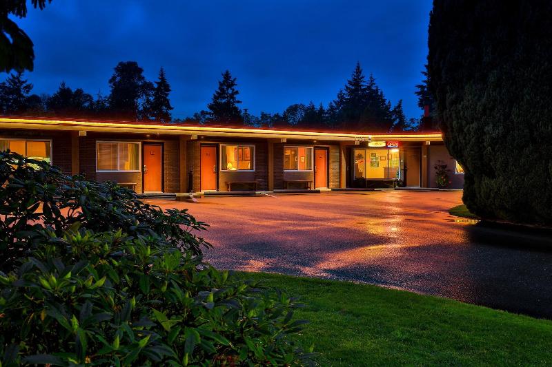 Arbutus Grove Motel