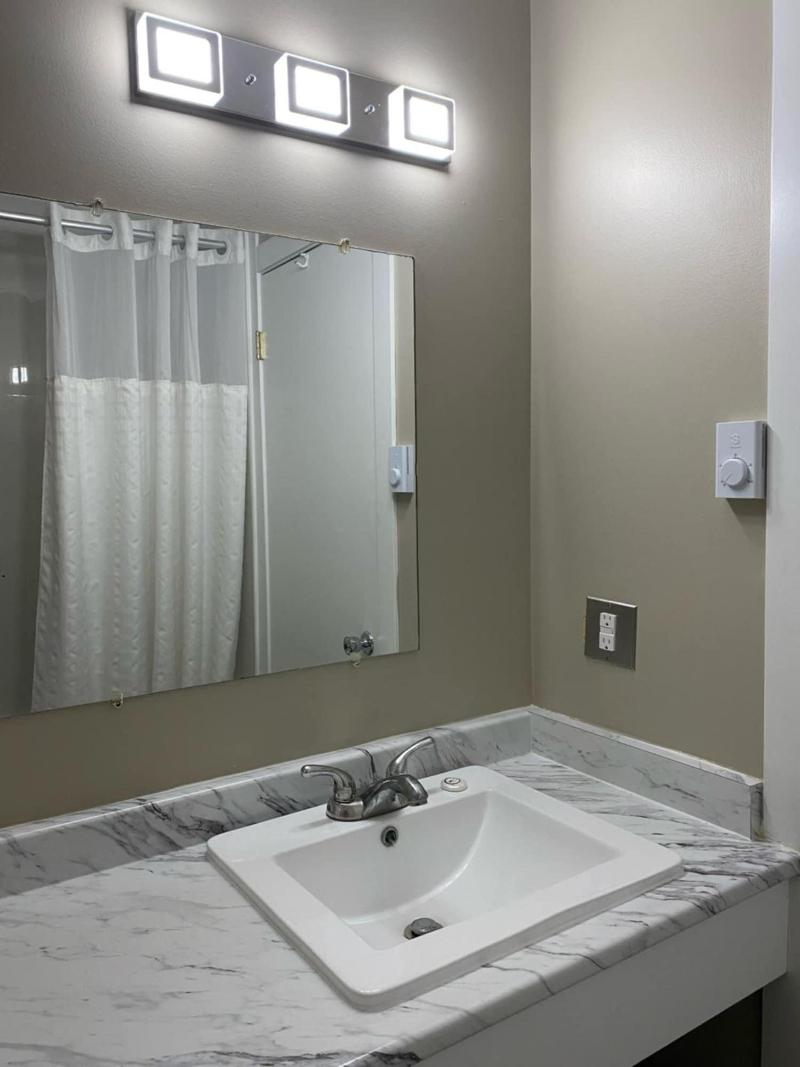 Imperial Motel 5
