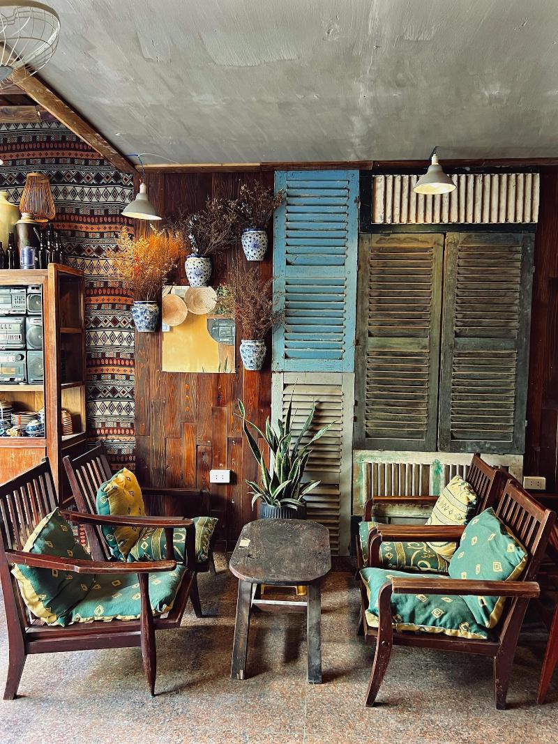 Nha Saigon image