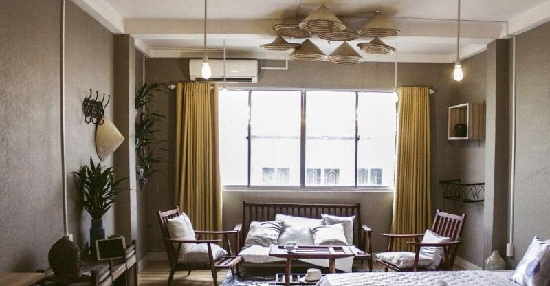Nha Saigon image