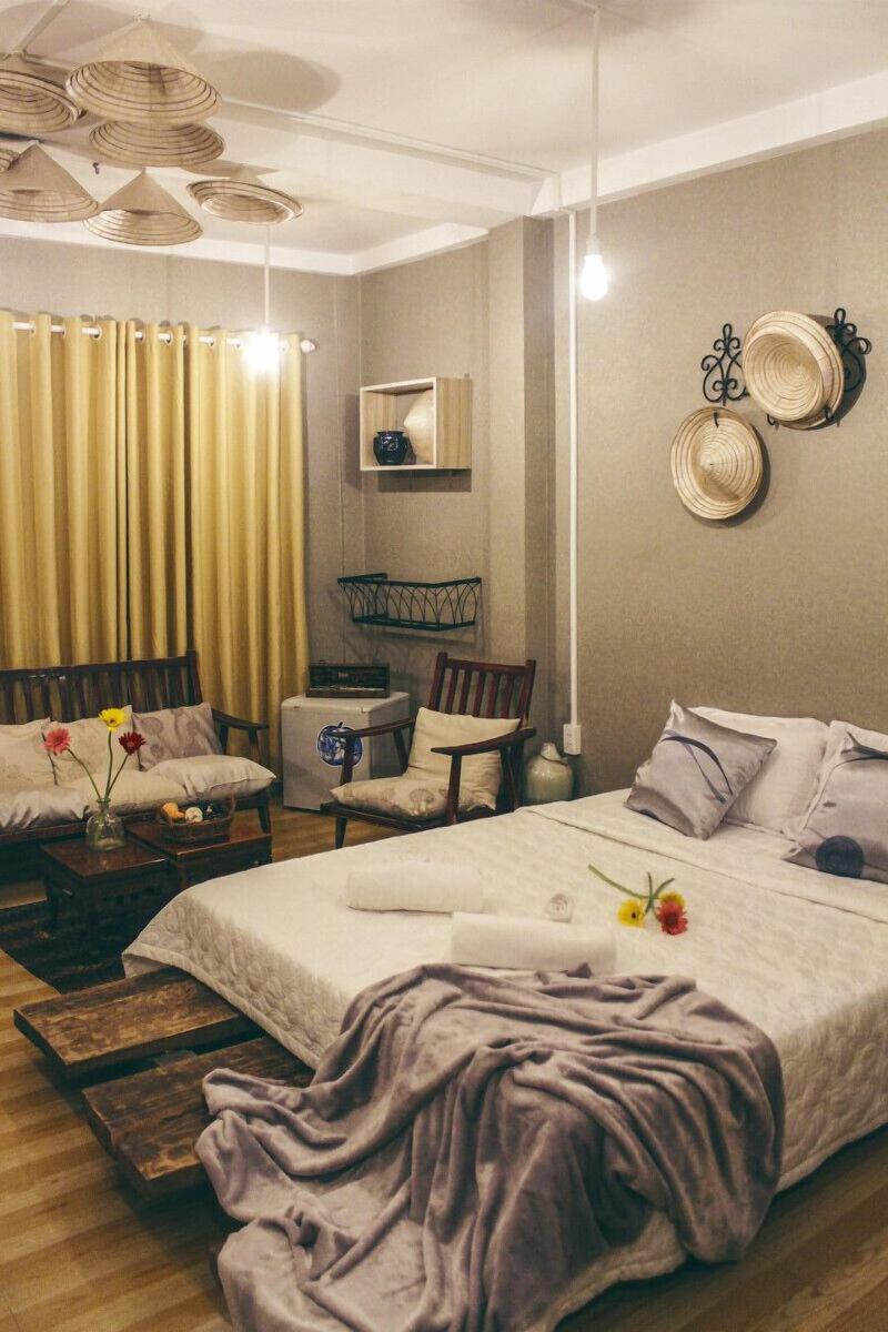 Nha Saigon image
