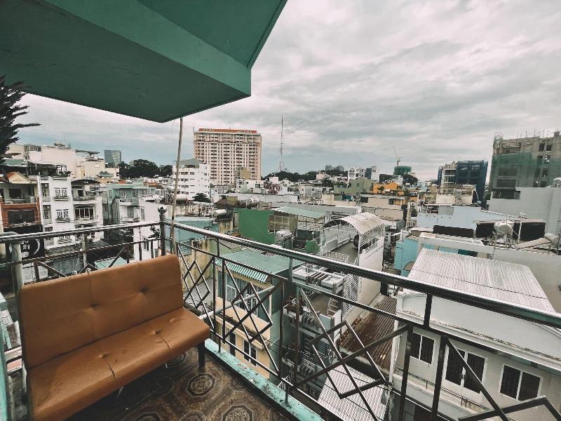 Nha Saigon image