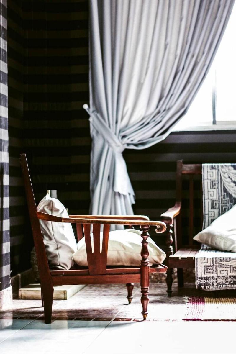 Nha Saigon image