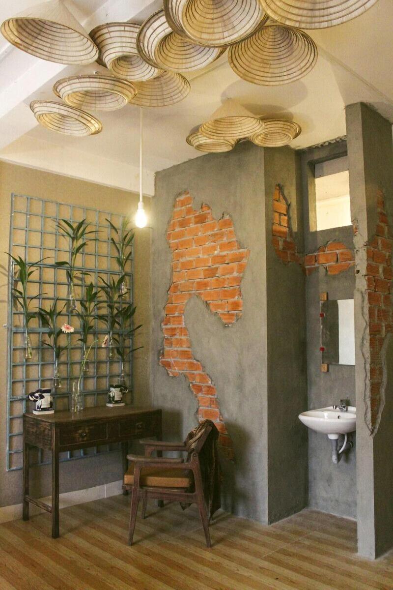 Nha Saigon image