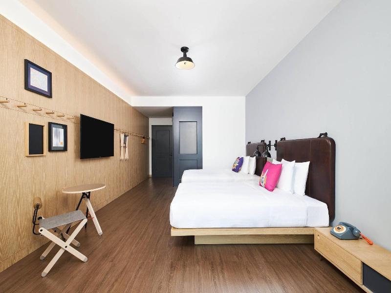 Moxy Shenzhen North Station image