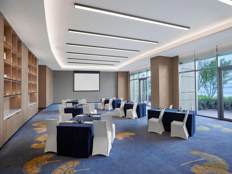 Sheraton Rizhao Hotel image
