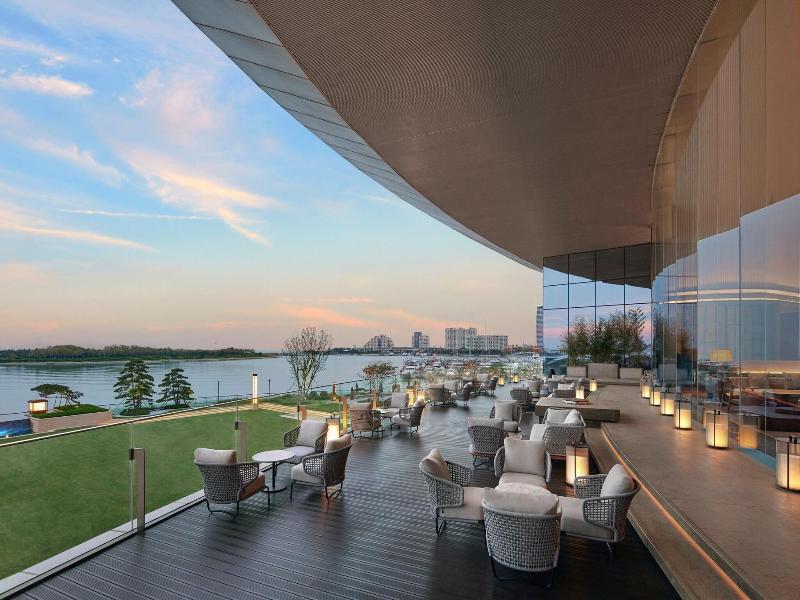Sheraton Rizhao Hotel image