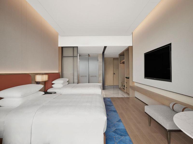 Sheraton Rizhao Hotel image