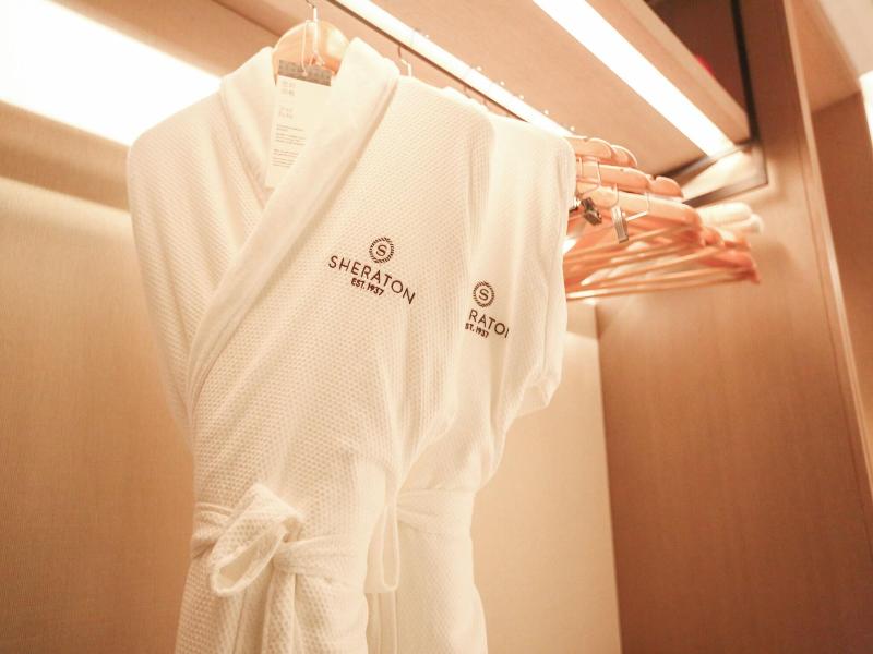 Sheraton Rizhao Hotel image