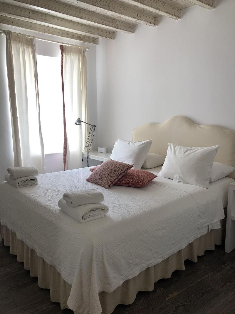 La Maison Kalogera image