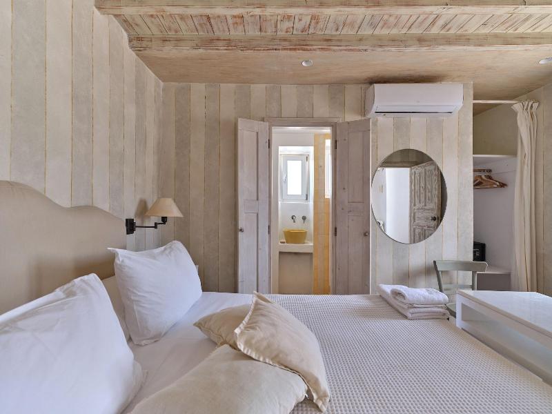 La Maison Kalogera image
