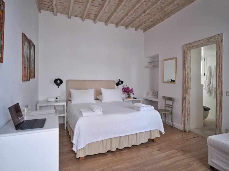 La Maison Kalogera image