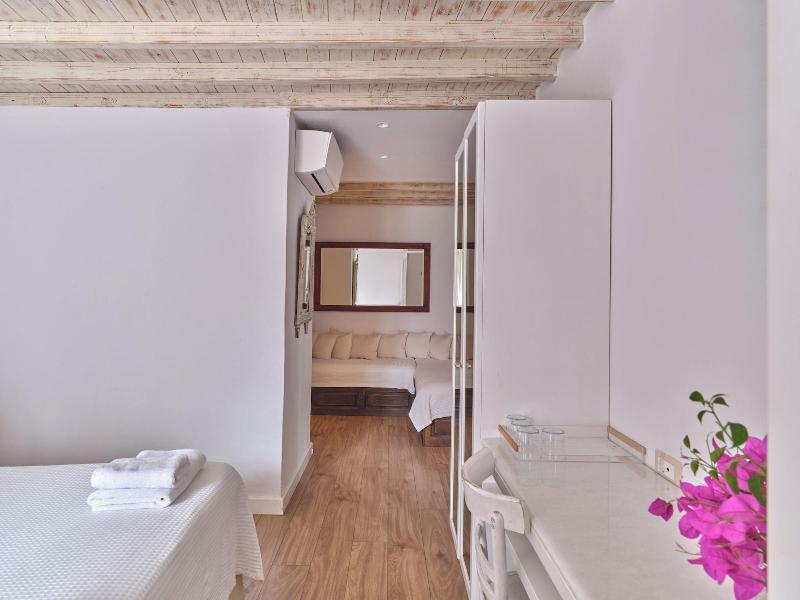 La Maison Kalogera image