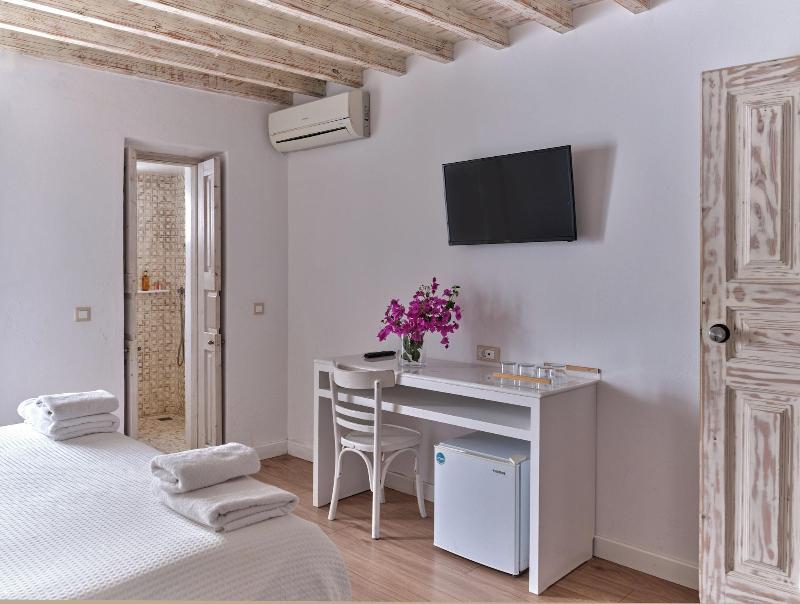 La Maison Kalogera image