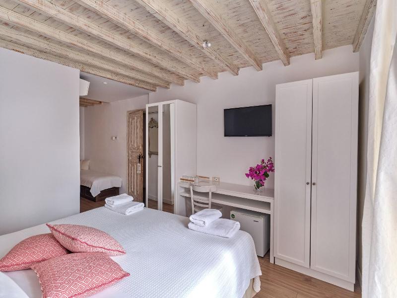 La Maison Kalogera image