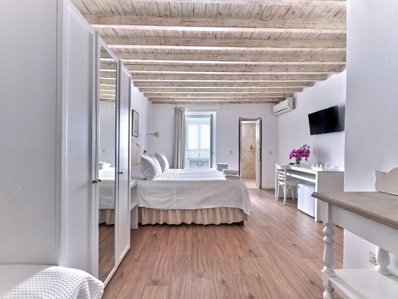 La Maison Kalogera image