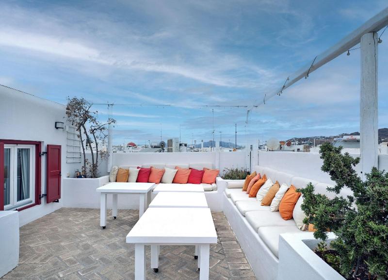 La Maison Kalogera image
