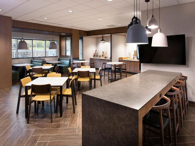 Fairfield Inn Suites By Marriott Memphis Arlington