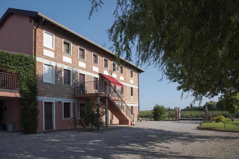 Chiaro Di Luna image