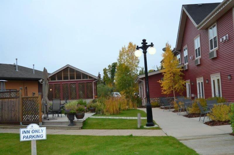 Village Creek Country Inn — general view