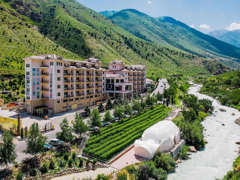 Jannat Resort