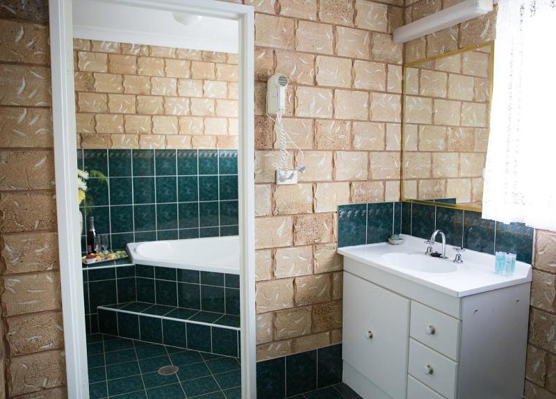 Darling River Motel image