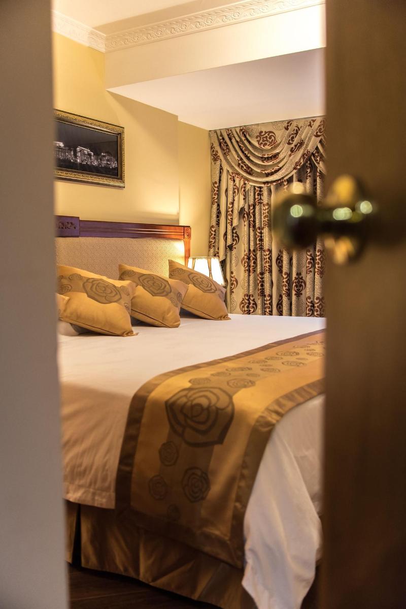 Apart Hotel El Doral image