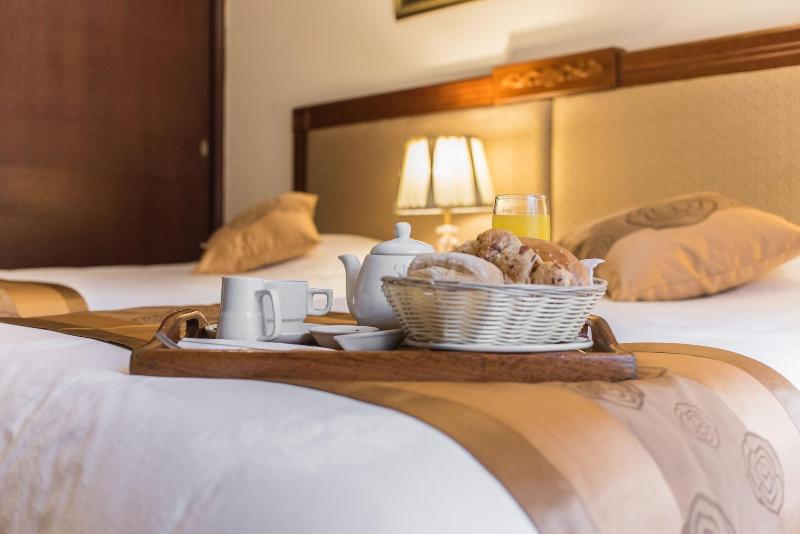 Apart Hotel El Doral image