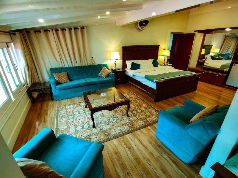 Lockwood Hotel Murree image