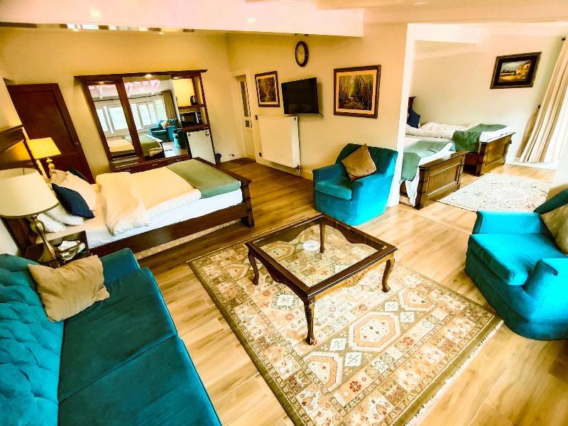 Lockwood Hotel Murree image
