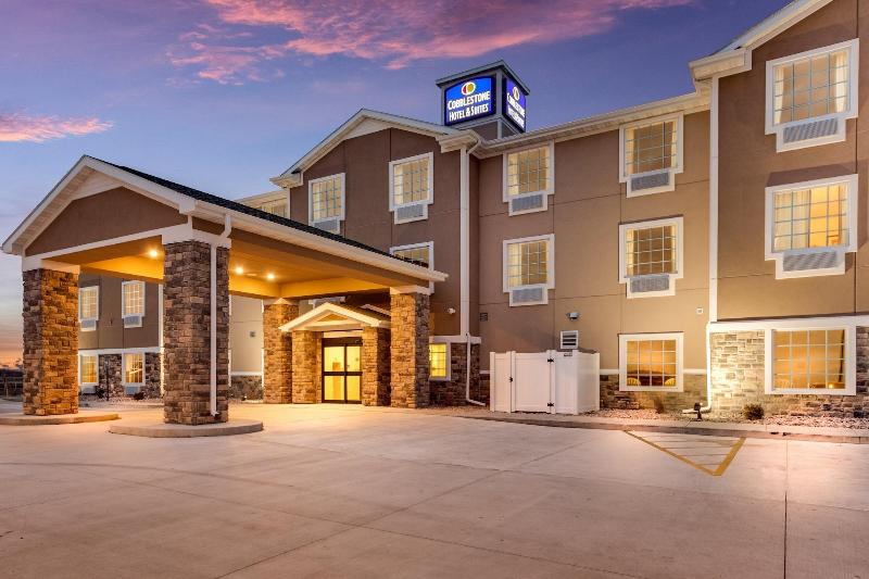 Cobblestone Hotel Suites Cozad image